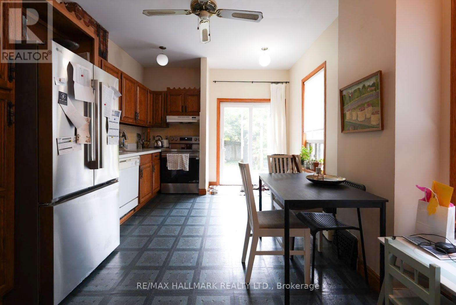Main & Basement - 88 Swanwick Avenue, Toronto, Ontario  M4E 1Z7 - Photo 6 - E13833958