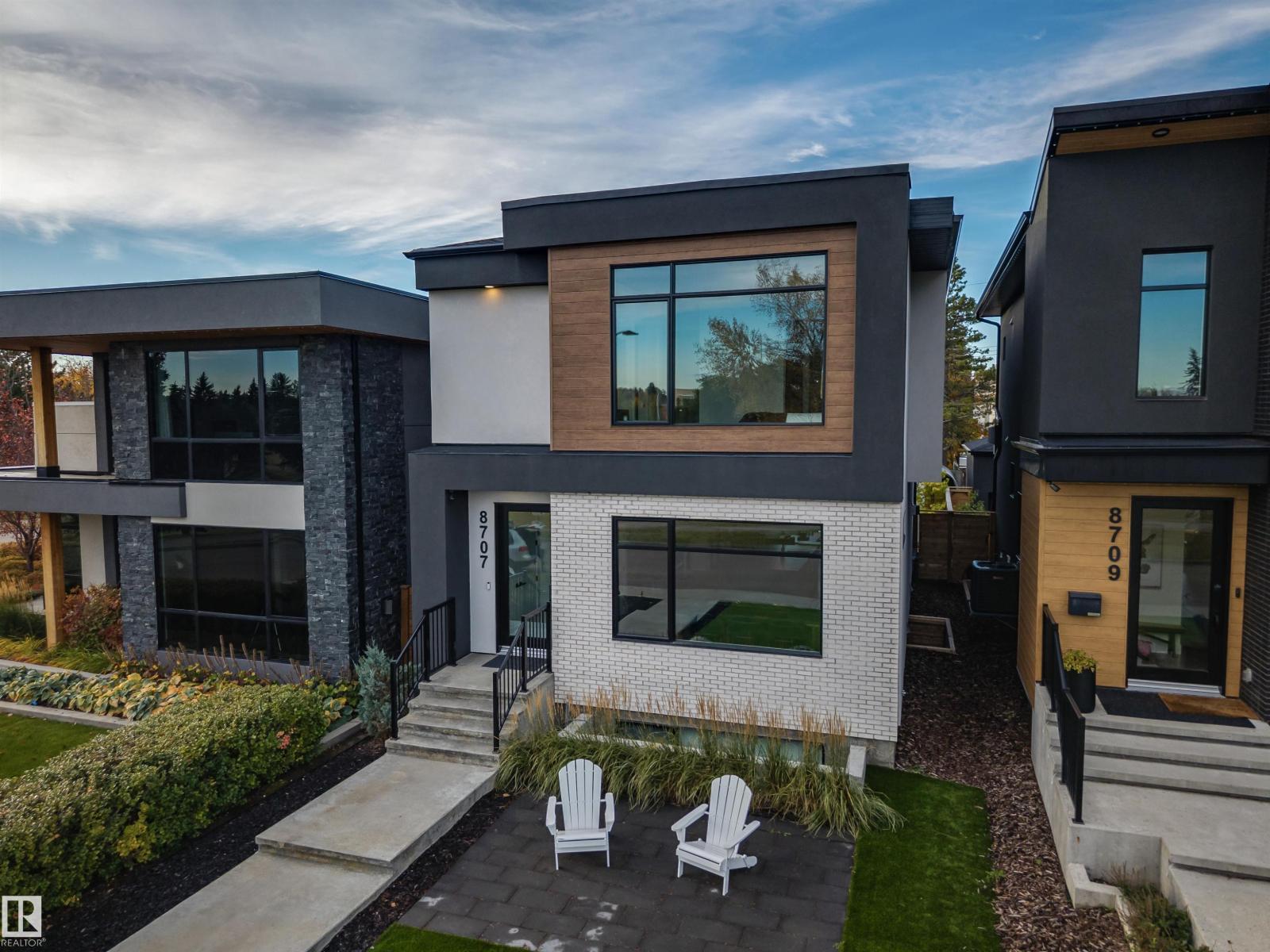 8707 Strathearn Cr Nw, Edmonton, Alberta T6C 4C5 - Photo 1 - E4508567