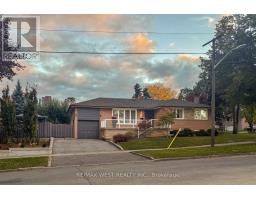 82 RENAULT CRESCENT, Toronto, Ontario