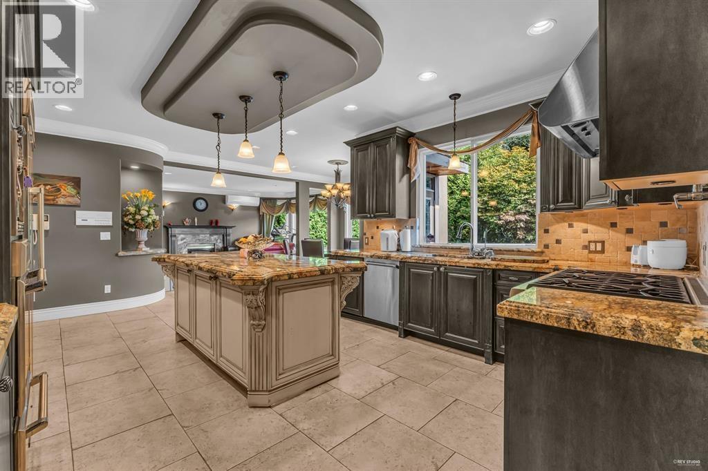 1729 HAMPTON DRIVE