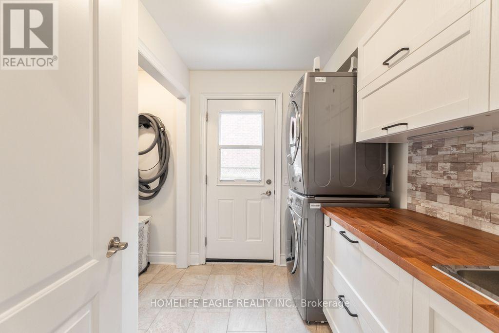 255 Savage Road, Newmarket, Ontario  L3X 1S1 - Photo 18 - N14082912