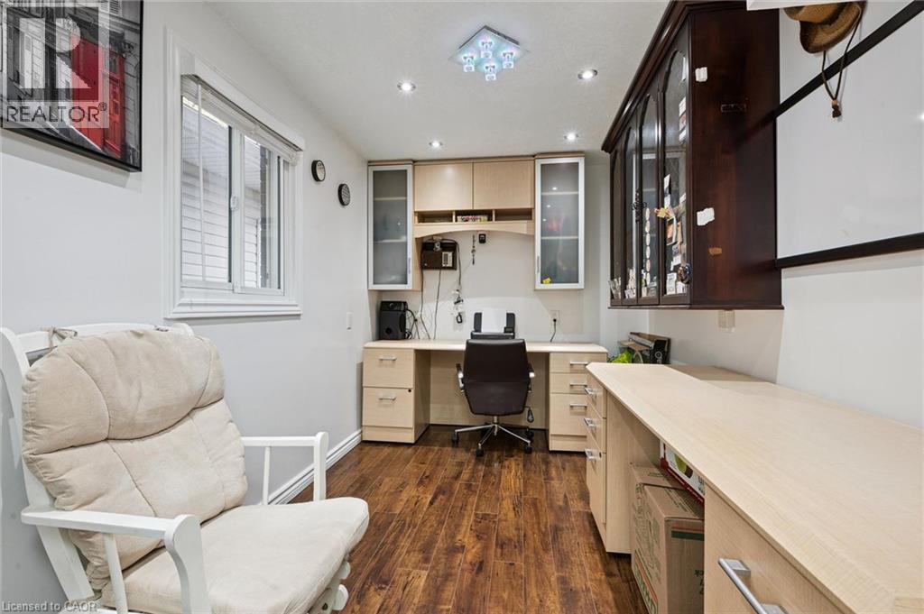 326 Manchester Road, Kitchener, Ontario  N2B 1A4 - Photo 6 - 40871511