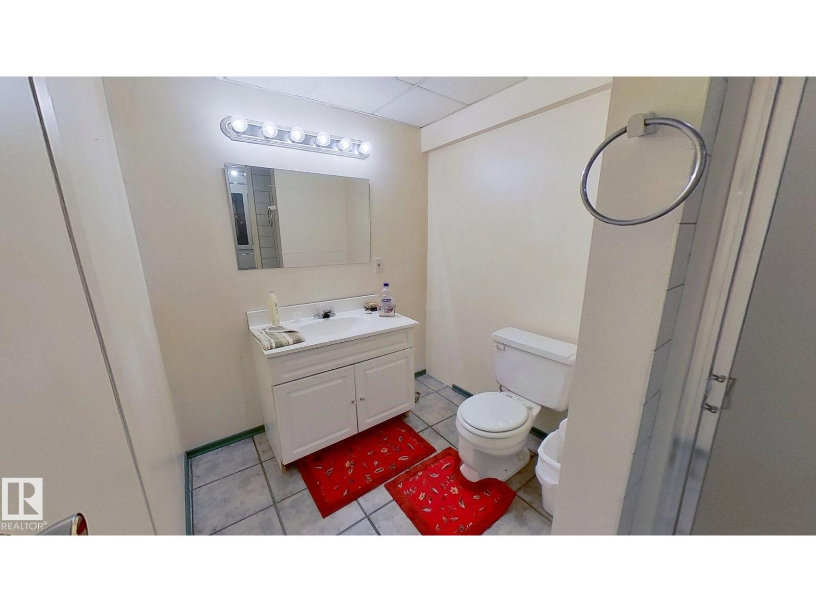 6704 152A AV NW