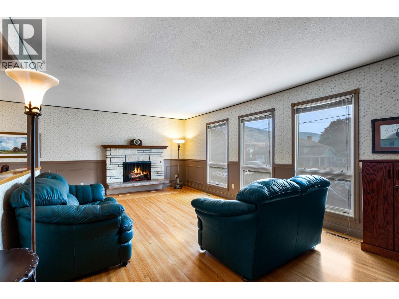 190 Vicars Road, Kamloops, British Columbia  V2C 4N3 - Photo 4 - 10403629