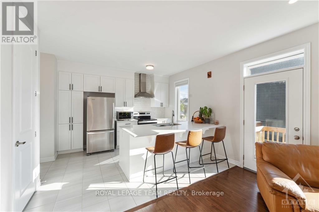 4118 Obsidian Street, Ottawa, Ontario  K2J 6X9 - Photo 10 - X14084038