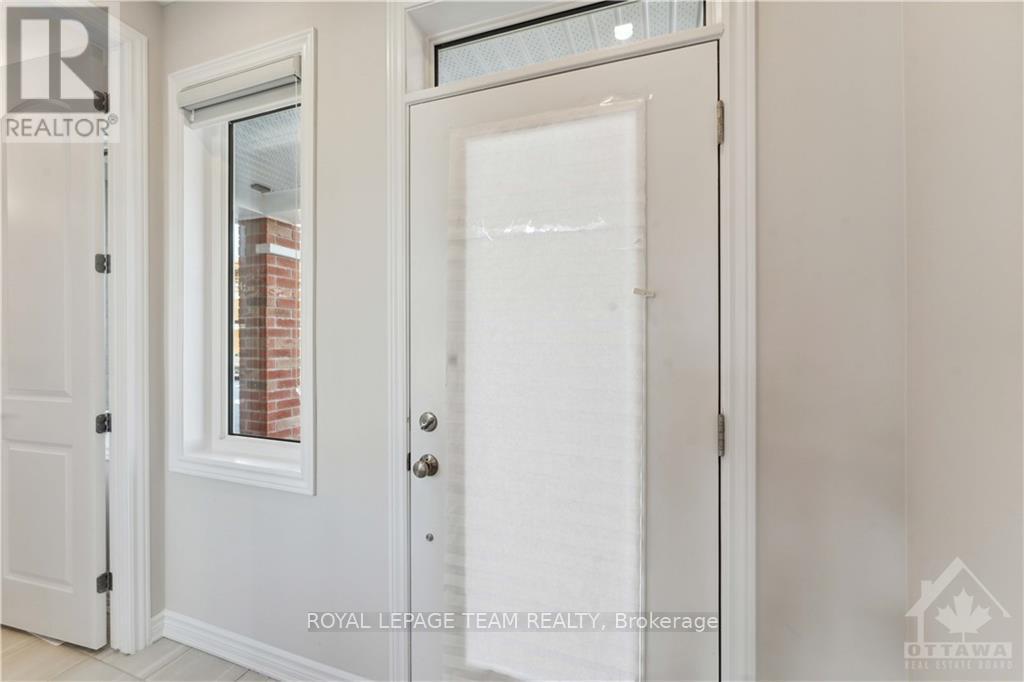 4118 Obsidian Street, Ottawa, Ontario  K2J 6X9 - Photo 3 - X14084038