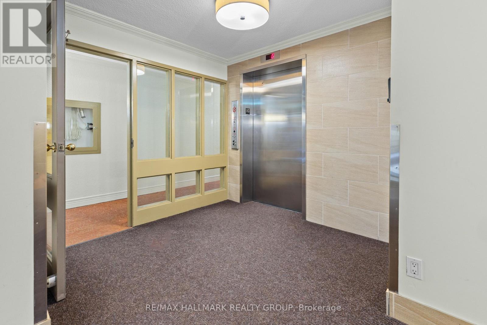 211 - 959 North River Road, Ottawa, Ontario  K1K 3V3 - Photo 5 - X14084046