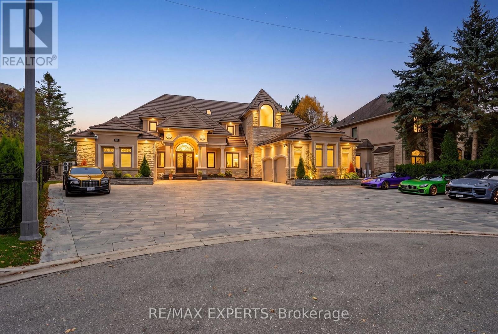 33 Highland Creek Court, Vaughan, Ontario  L0J 1C0 - Photo 1 - N14083846