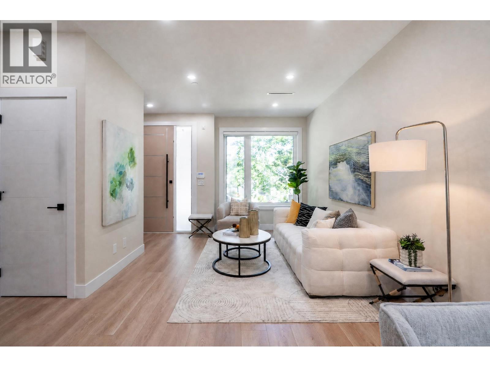 2828 Cheyenne Avenue, Vancouver, British Columbia  V5R 4R6 - Photo 6 - R3175826