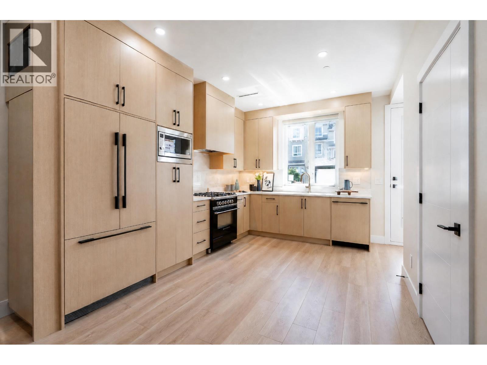2828 Cheyenne Avenue, Vancouver, British Columbia  V5R 4R6 - Photo 10 - R3175826