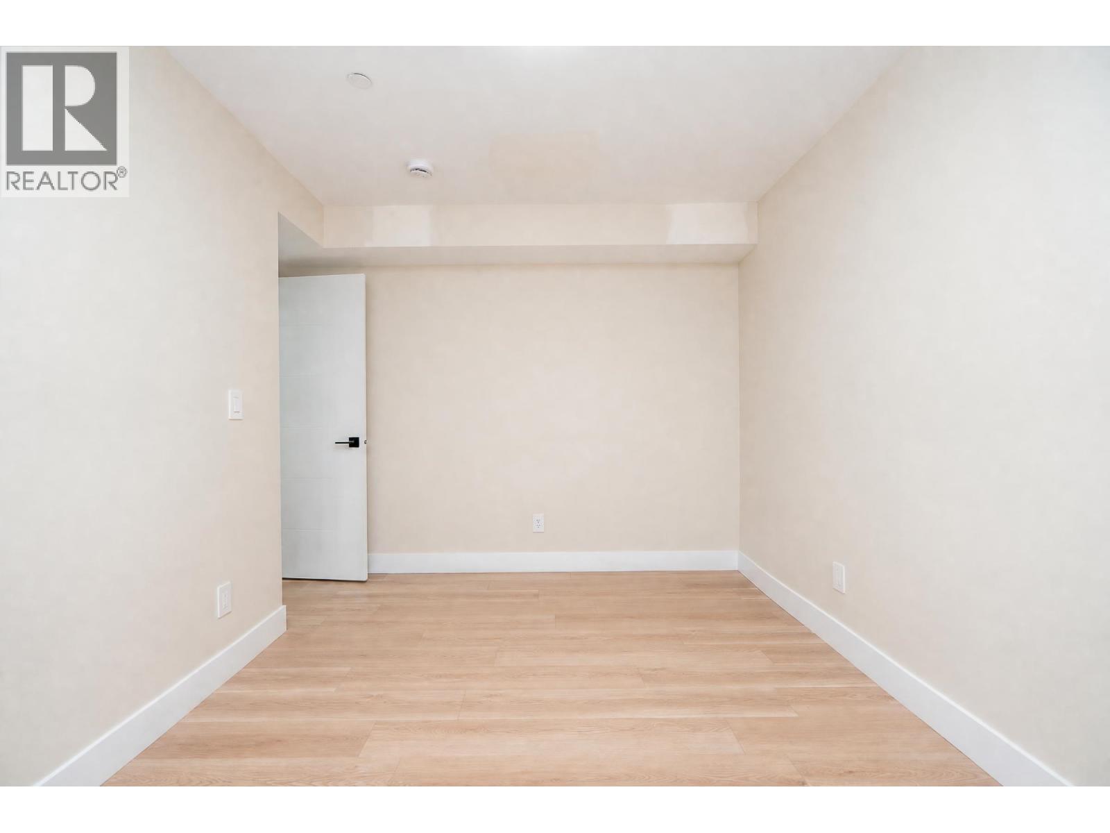 2828 Cheyenne Avenue, Vancouver, British Columbia  V5R 4R6 - Photo 35 - R3175826