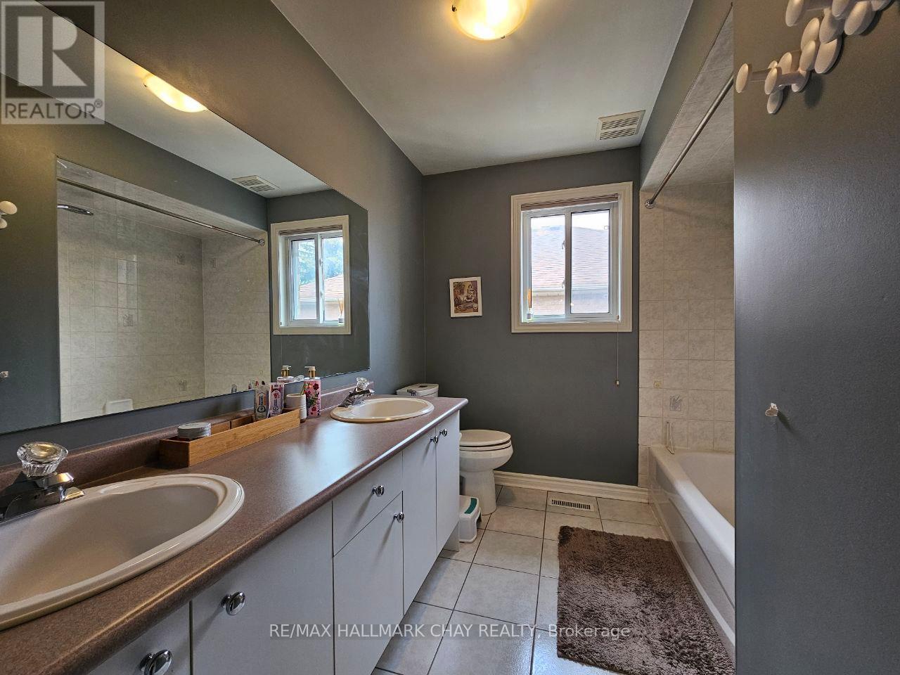 53 Livia Herman Way, Barrie (East Bayfield), Ontario  L4M 6X1 - Photo 32 - S14083896