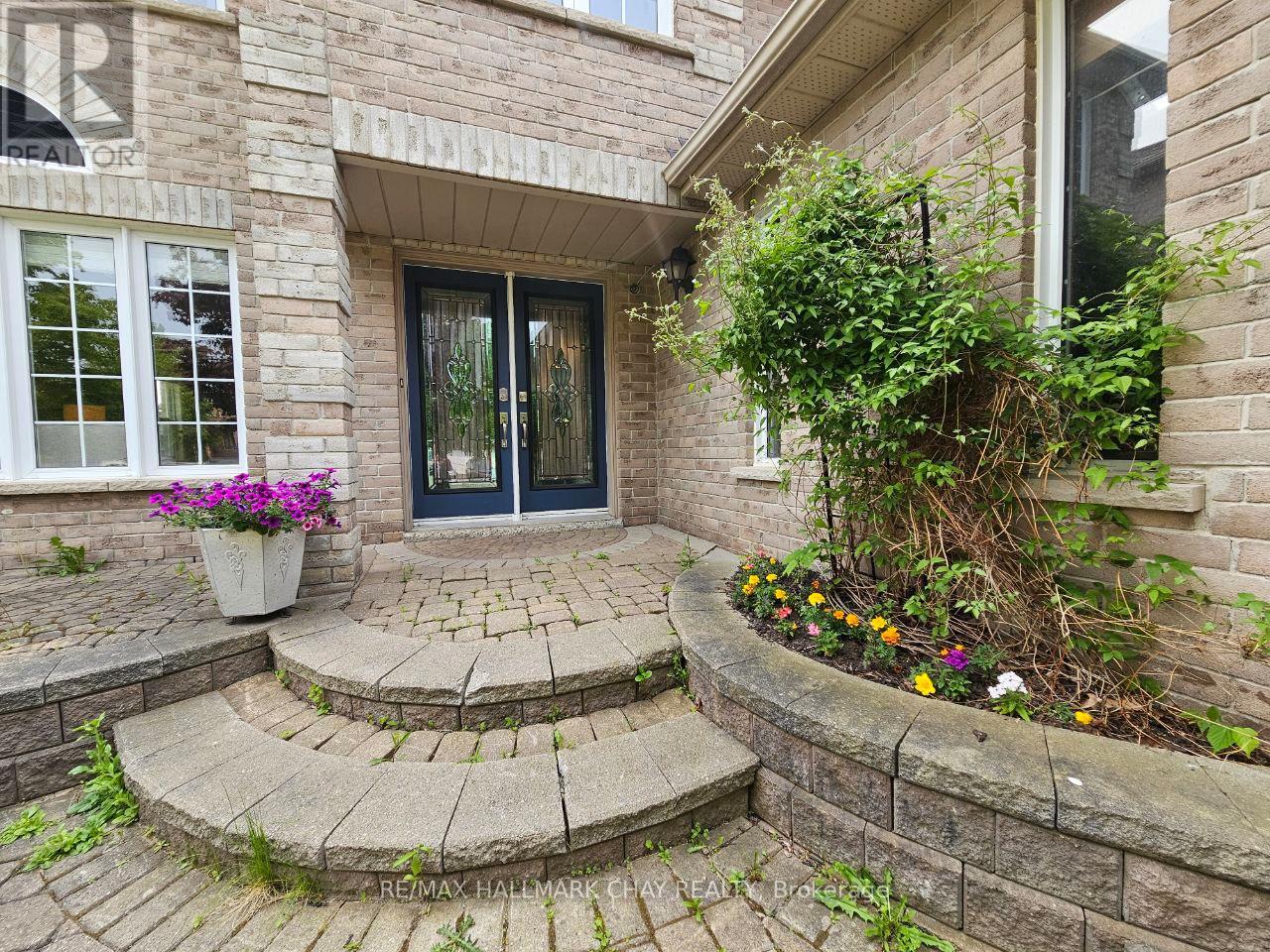 53 Livia Herman Way, Barrie (East Bayfield), Ontario  L4M 6X1 - Photo 5 - S14083896