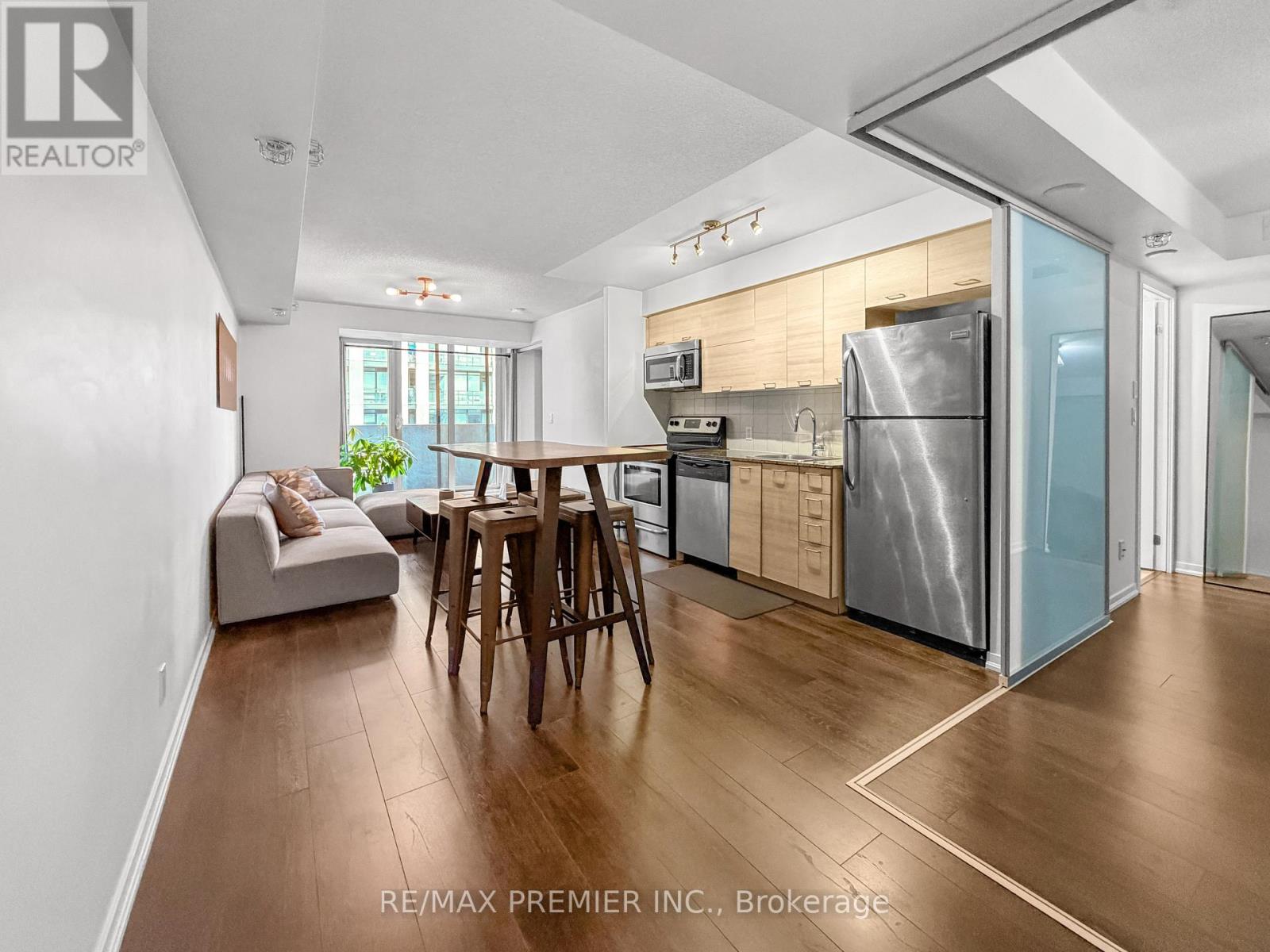 811 - 20 Joe Shuster Way, Toronto, Ontario  M6K 0A3 - Photo 2 - W14081896