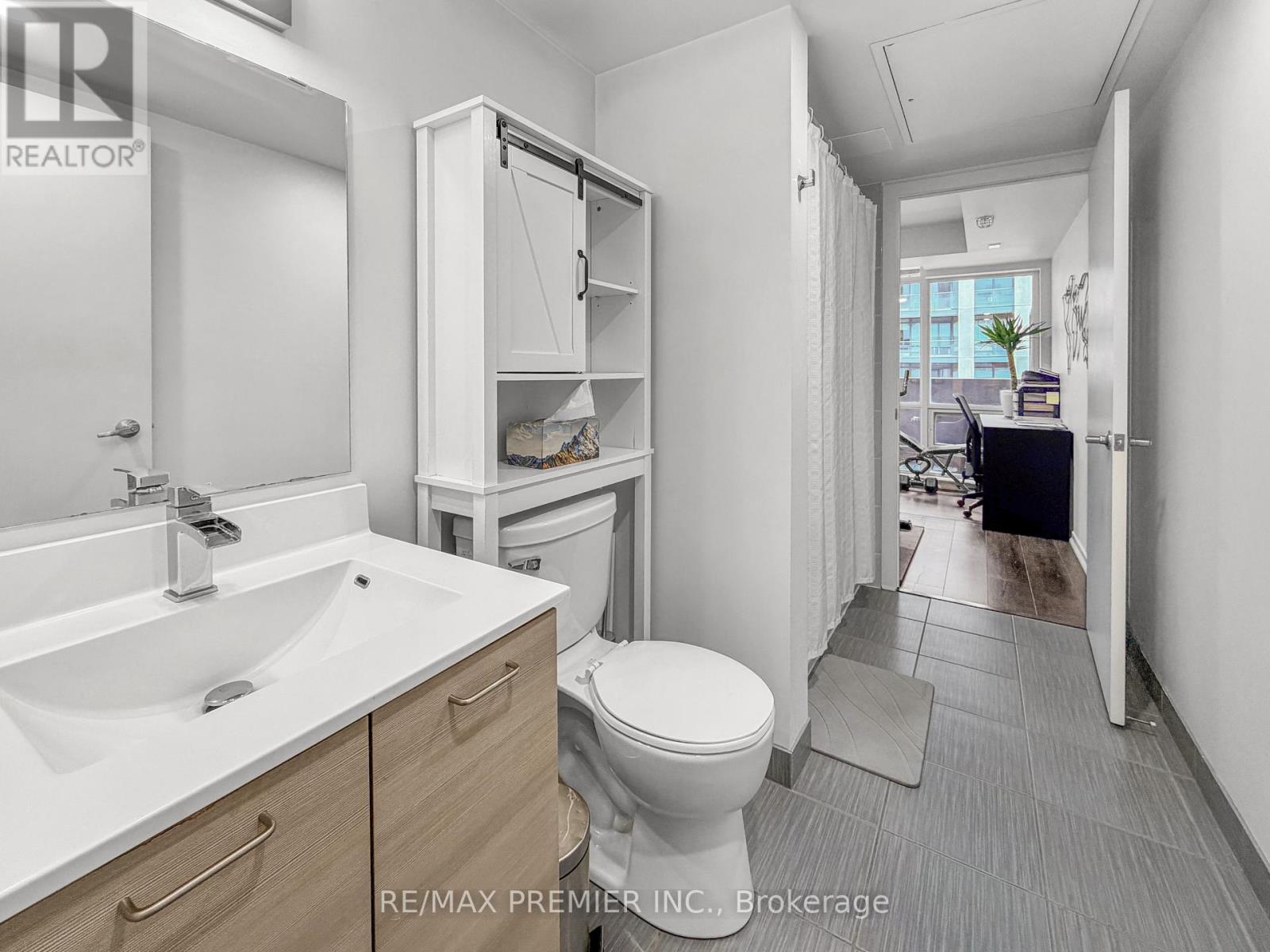 811 - 20 Joe Shuster Way, Toronto, Ontario  M6K 0A3 - Photo 8 - W14081896