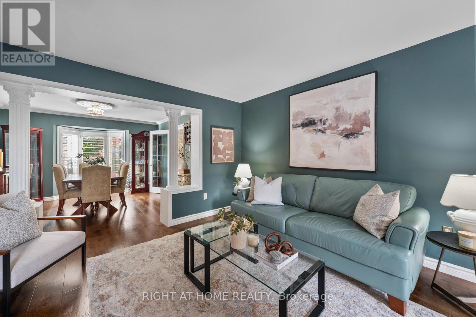 5954 Hemingway Road, Mississauga, Ontario  L5M 5M1 - Photo 4 - W14084028