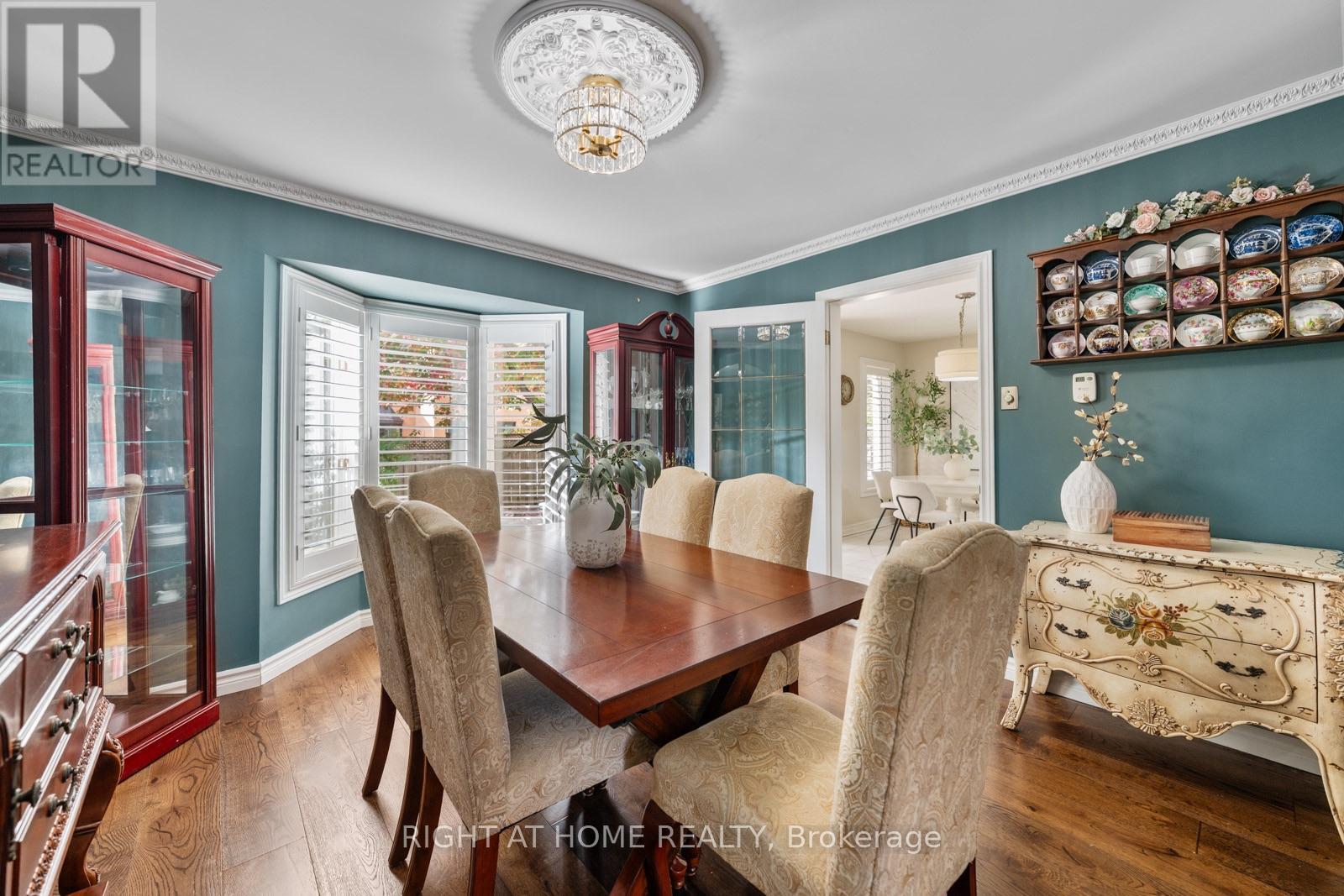 5954 Hemingway Road, Mississauga, Ontario  L5M 5M1 - Photo 7 - W14084028