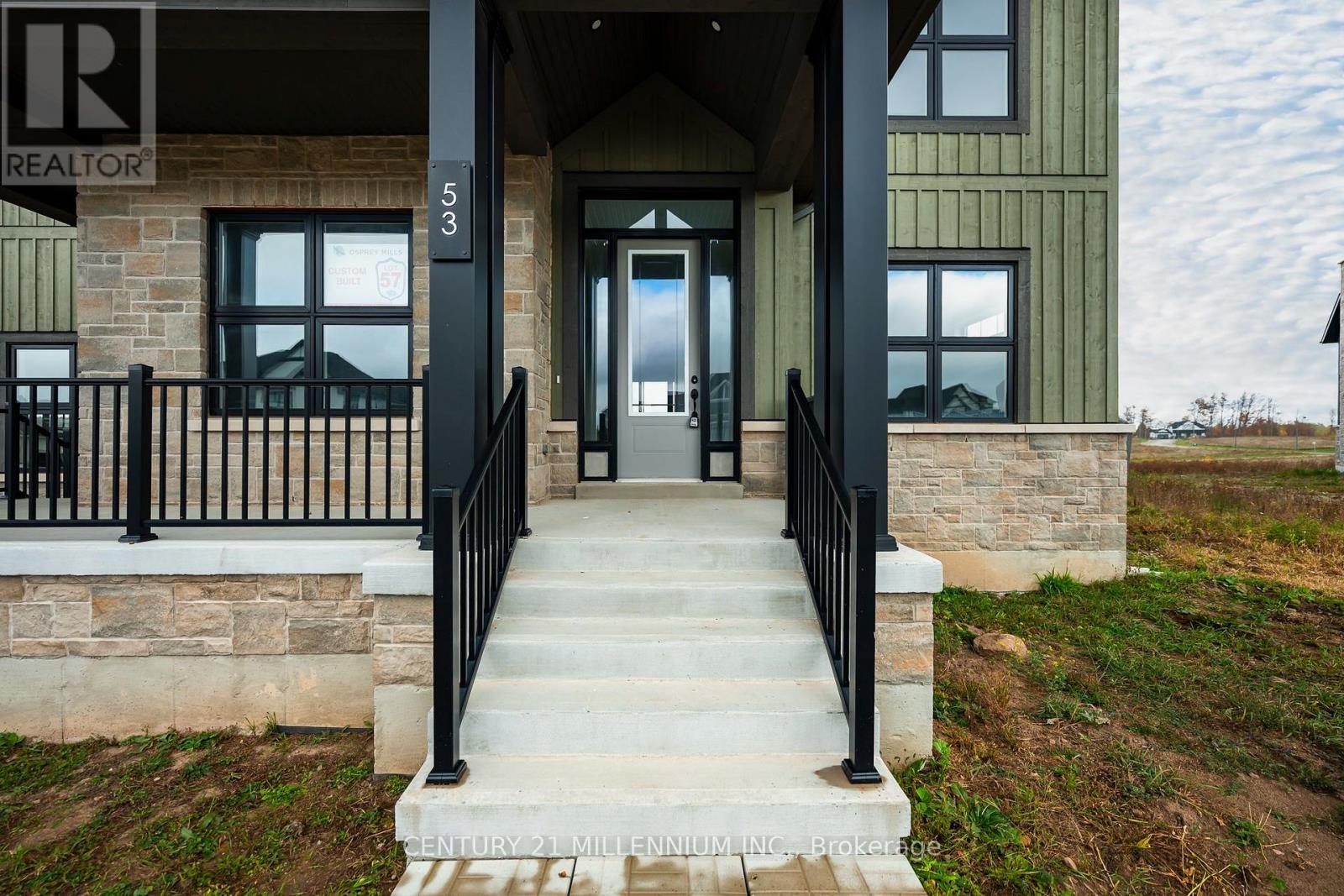 53 Holly Lane, Caledon (Alton), Ontario  L7K 2R6 - Photo 4 - W14084040
