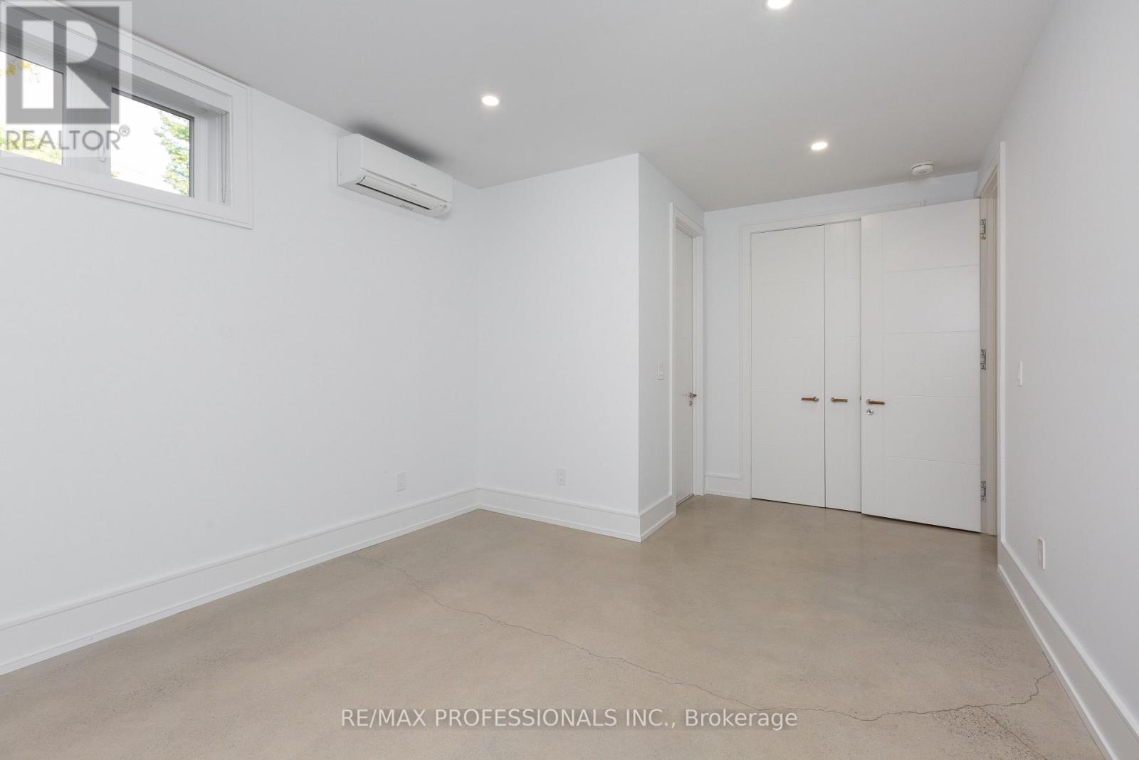 28 Martin Grove Road, Toronto, Ontario  M9B 4J9 - Photo 40 - W14084076