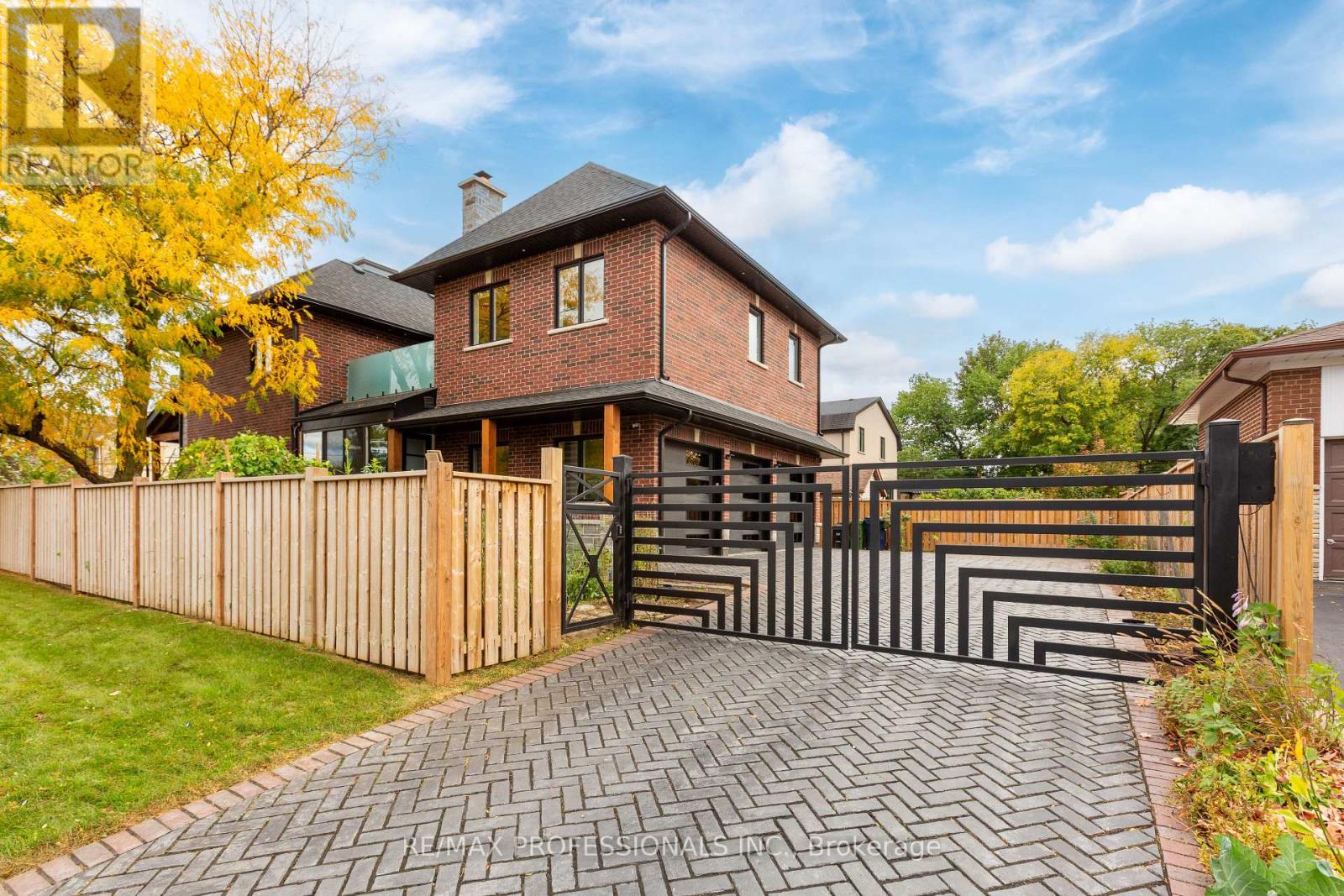 28 Martin Grove Road, Toronto, Ontario  M9B 4J9 - Photo 50 - W14084076