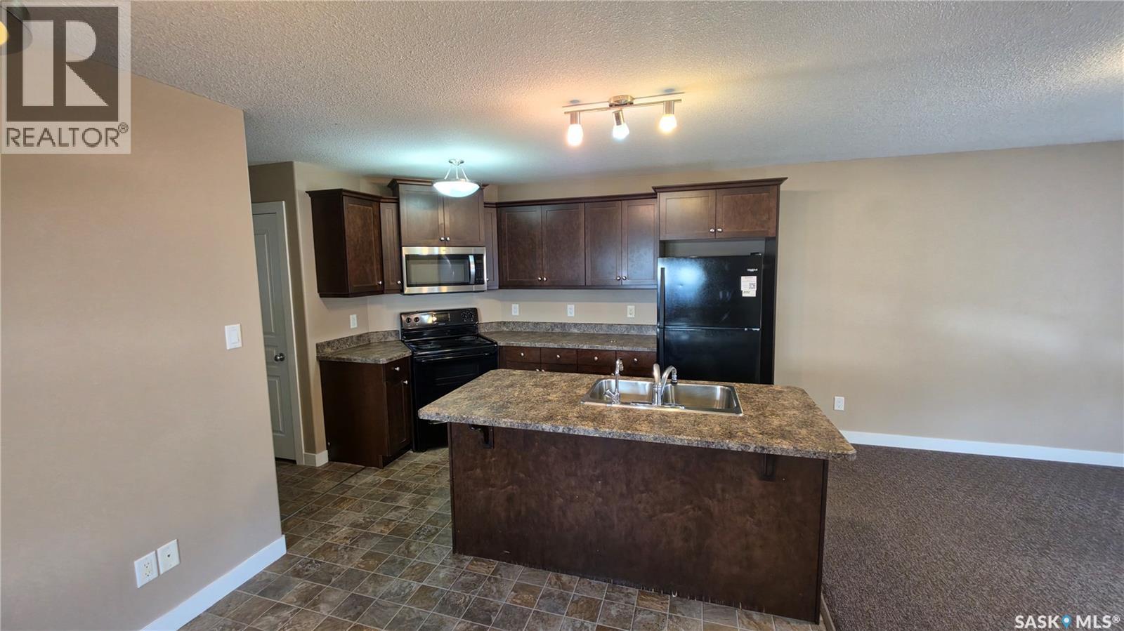 139 St John Street N, Regina, Saskatchewan  S4R 2V8 - Photo 6 - SK051225