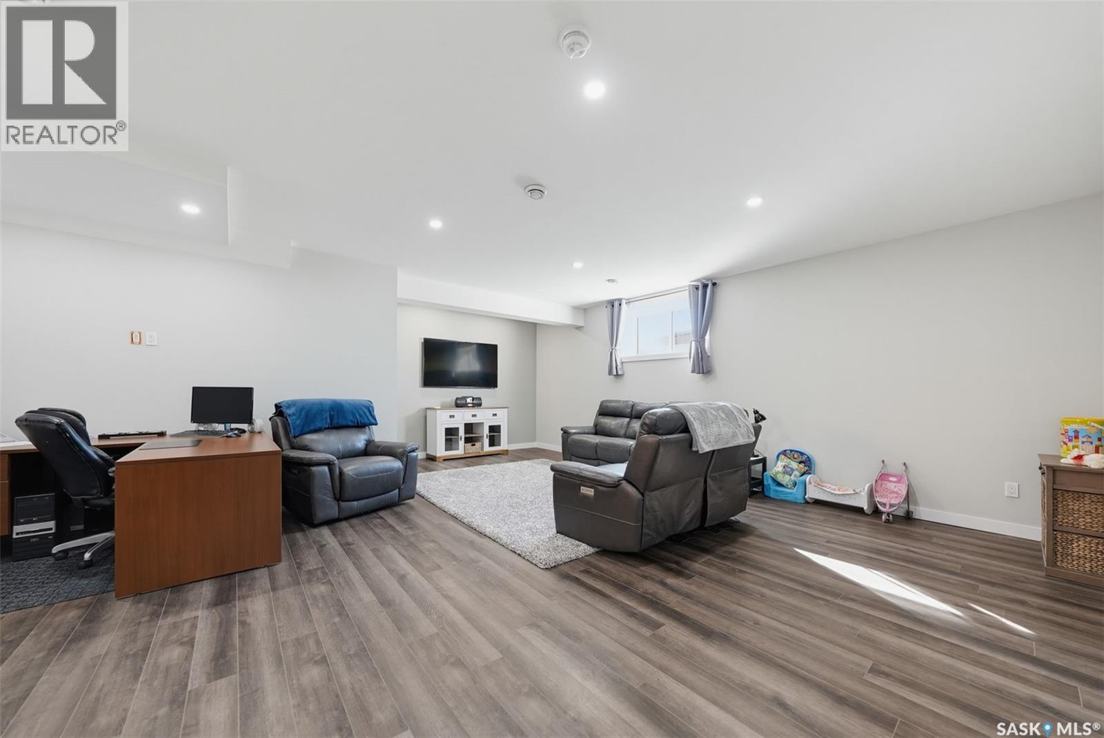 730 Bolstad Turn, Saskatoon, Saskatchewan  S7W 0X9 - Photo 26 - SK051071
