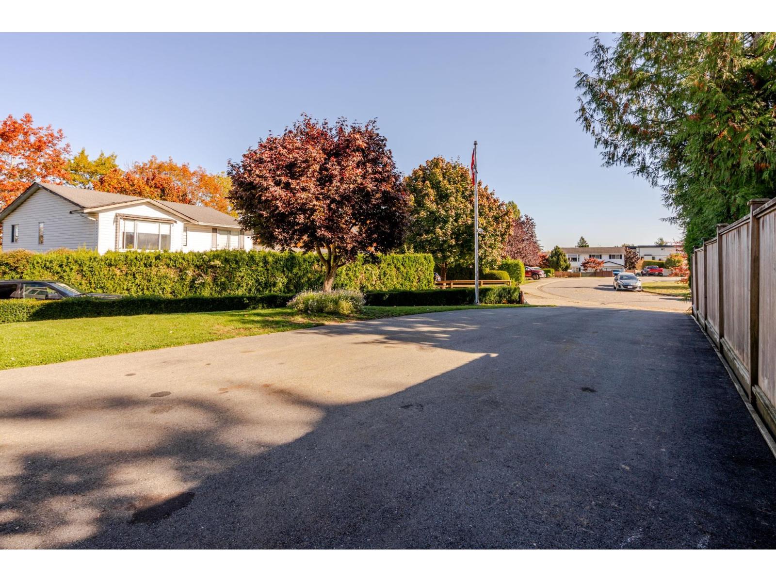 26575 30a Avenue, Langley, British Columbia  V4W 3C8 - Photo 4 - R3175090