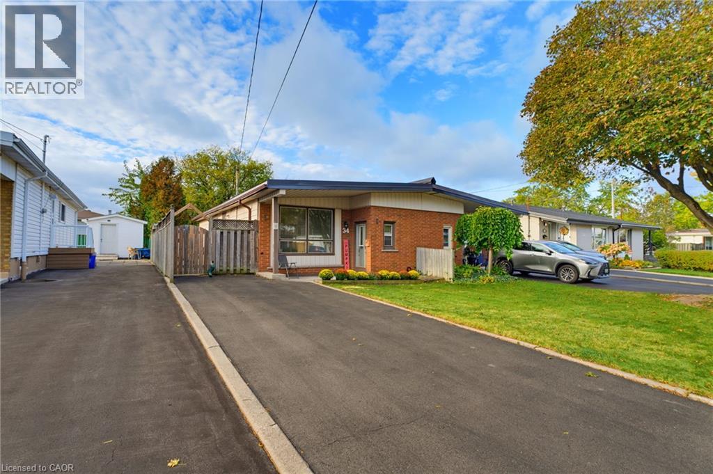 34 FIELDING Crescent, Hamilton, Ontario