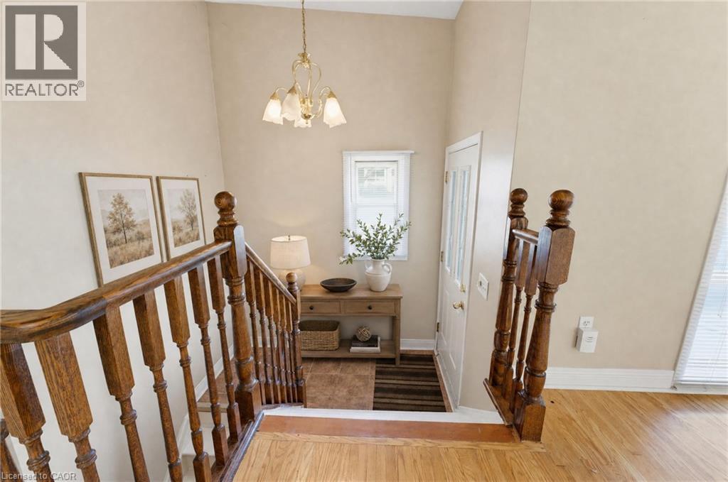 34 Fielding Crescent, Hamilton, Ontario  L8V 2P5 - Photo 3 - 40871720
