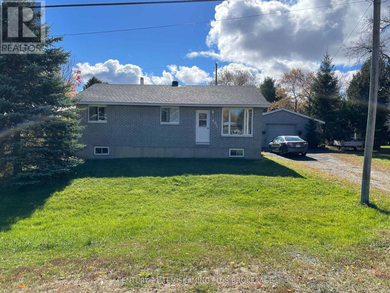 401 Lakeview Avenue S, Temiskaming Shores, Ontario  P0J 1R0 - Photo 2 - T14080658