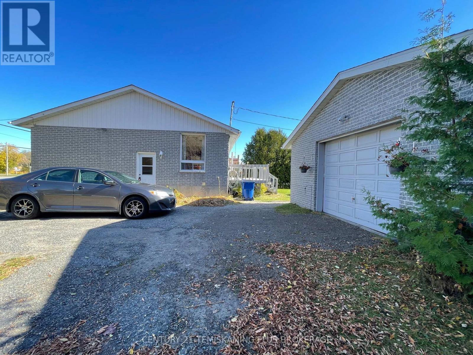 401 Lakeview Avenue S, Temiskaming Shores, Ontario  P0J 1R0 - Photo 4 - T14080658