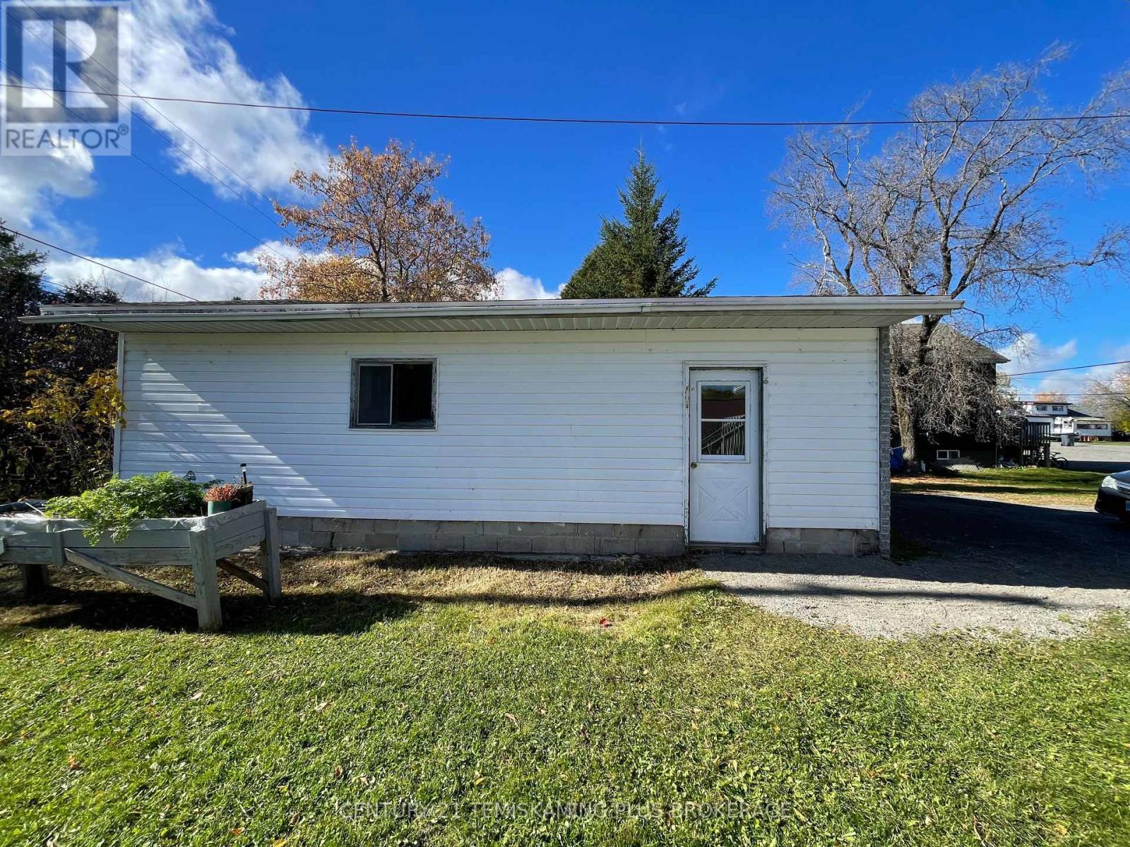 401 Lakeview Avenue S, Temiskaming Shores, Ontario  P0J 1R0 - Photo 6 - T14080658