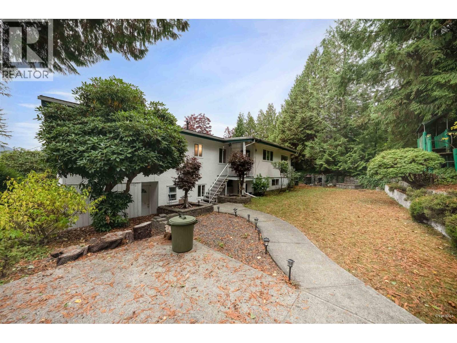 1119 TUXEDO DRIVE