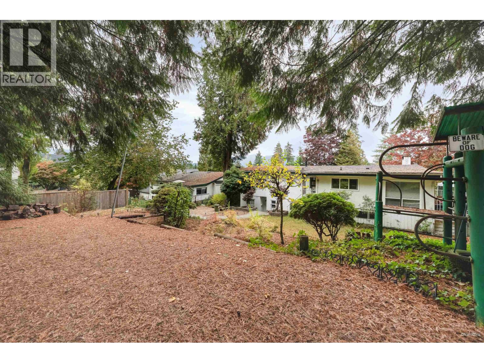 1119 TUXEDO DRIVE