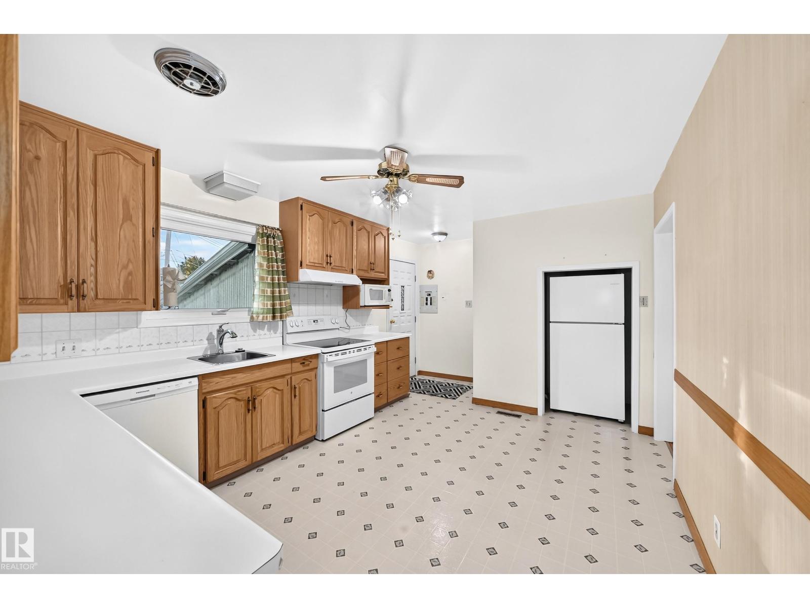 14423 96 AV NW
