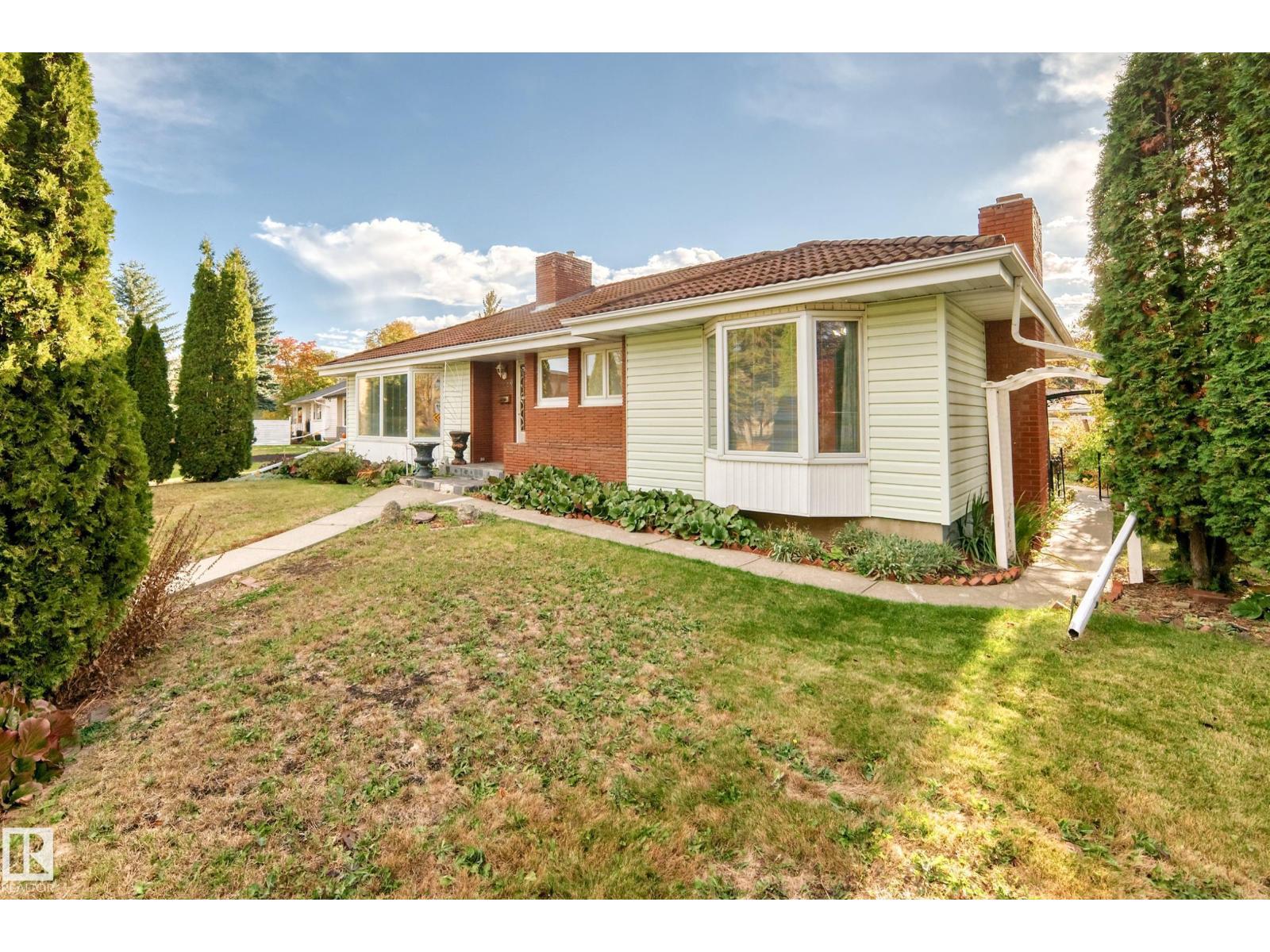 14423 96 AV NW