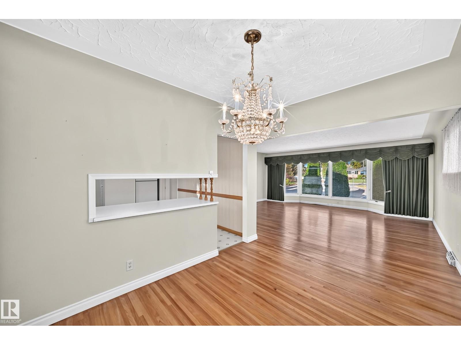 14423 96 AV NW