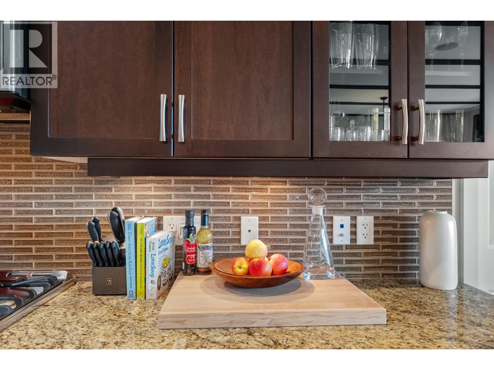 2000 Valleyview Drive Unit# 6, Osoyoos, British Columbia  V0H 1V6 - Photo 9 - 10403148