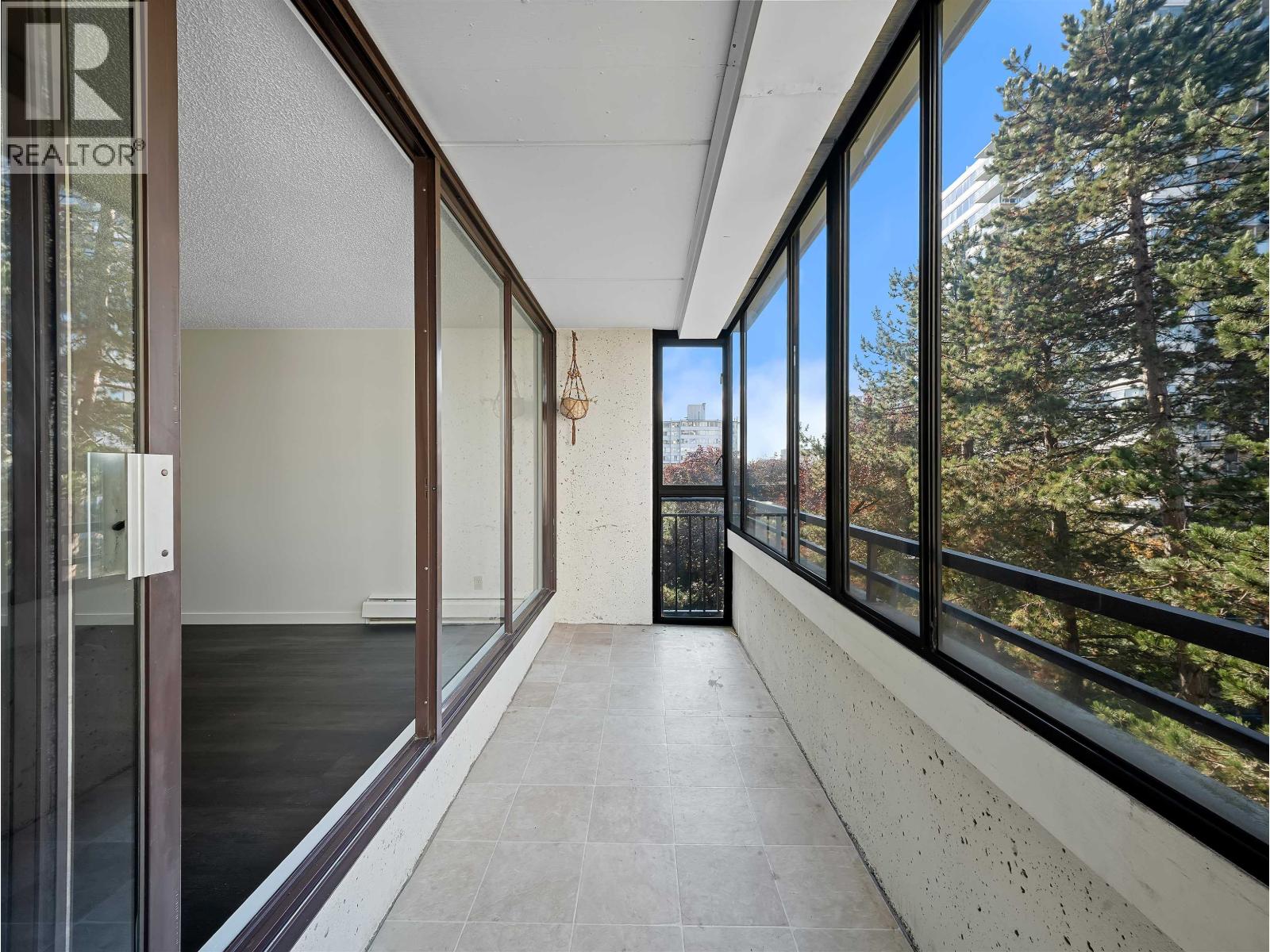 503-504 1725 Pendrell Street, Vancouver, British Columbia  V6G 2X7 - Photo 4 - R3175851