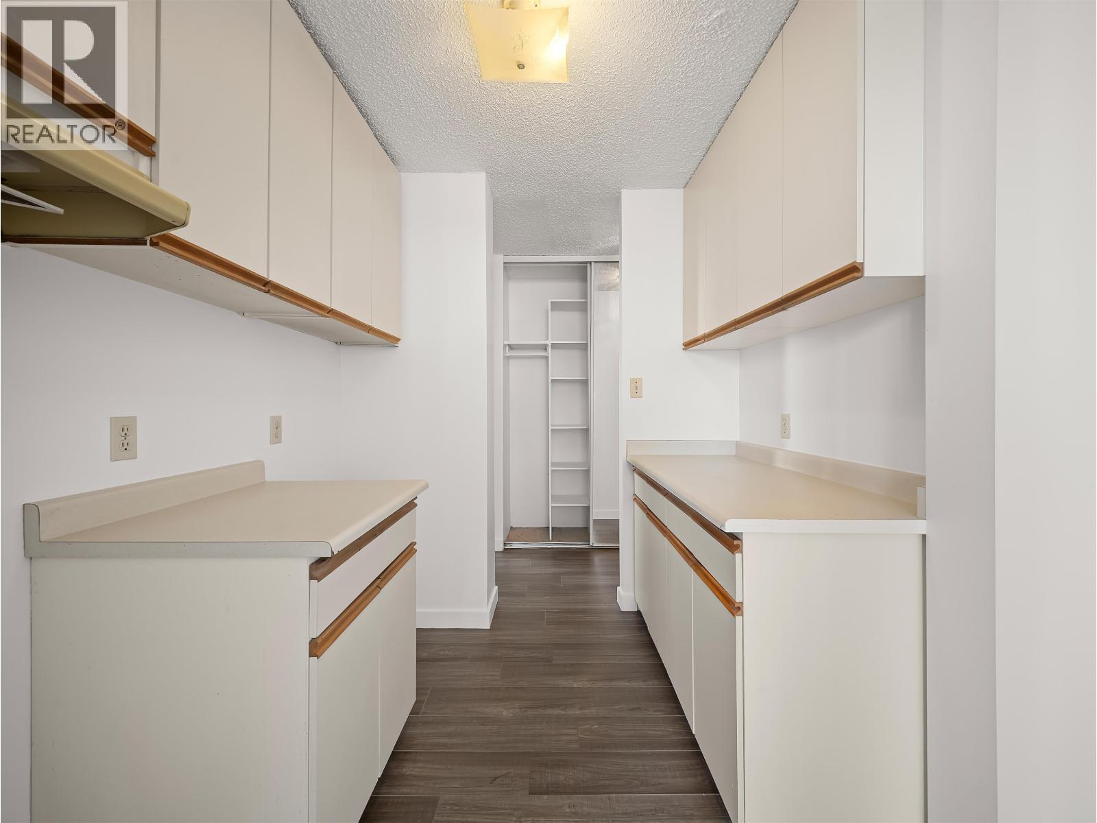 503-504 1725 Pendrell Street, Vancouver, British Columbia  V6G 2X7 - Photo 9 - R3175851