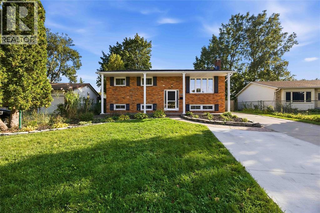409 Huxley Avenue