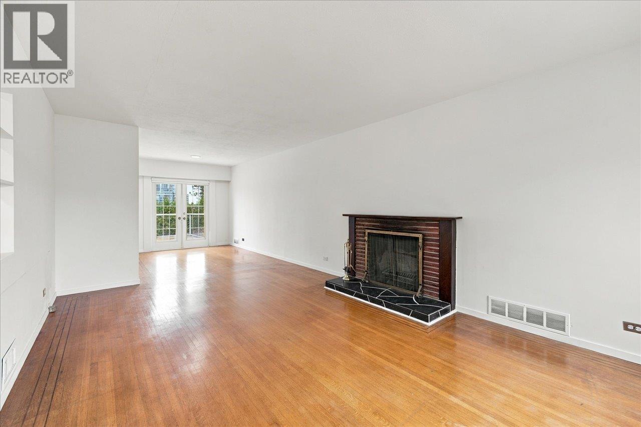 4656 Brentlawn Drive, Burnaby, British Columbia  V5C 3V2 - Photo 5 - R3175845