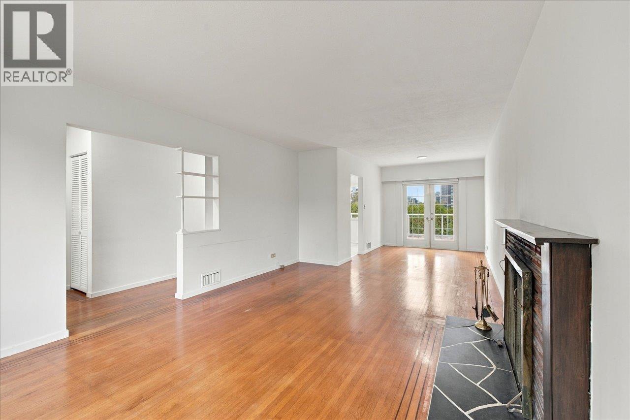 4656 Brentlawn Drive, Burnaby, British Columbia  V5C 3V2 - Photo 6 - R3175845
