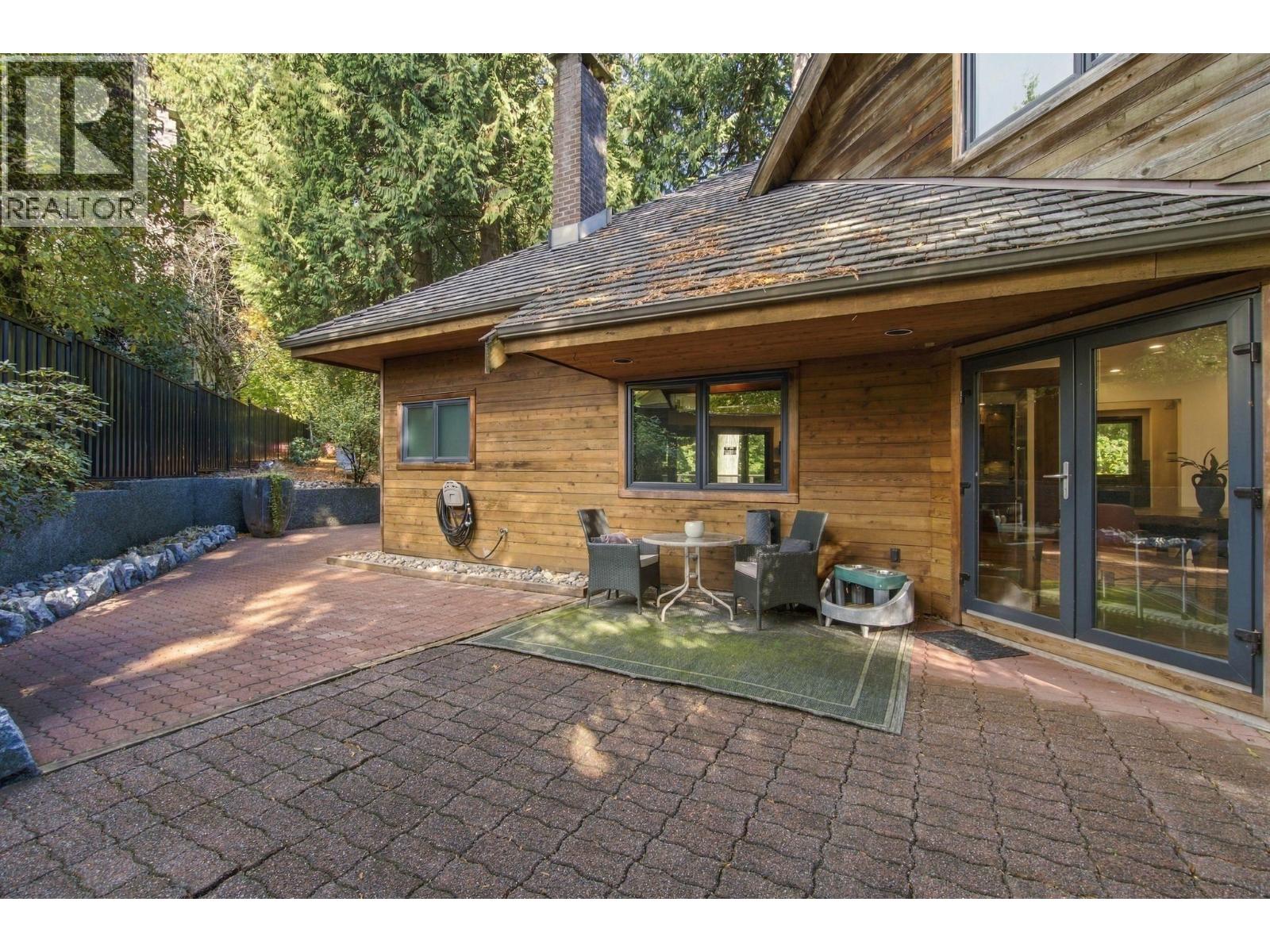 1383 Charter Hill Drive, Coquitlam, British Columbia  V3E 1P1 - Photo 29 - R3175863