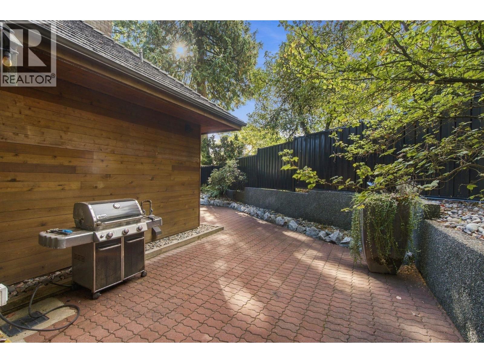 1383 Charter Hill Drive, Coquitlam, British Columbia  V3E 1P1 - Photo 31 - R3175863