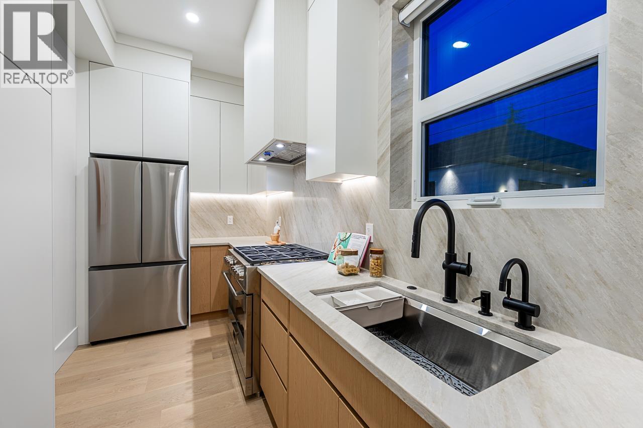 8940 Fairdell Place, Richmond, British Columbia  V7C 3Y3 - Photo 17 - R3175881
