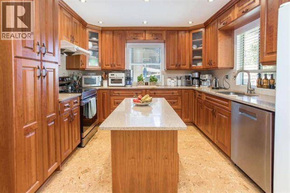 2945 W 12 AVENUE, vancouver, British Columbia