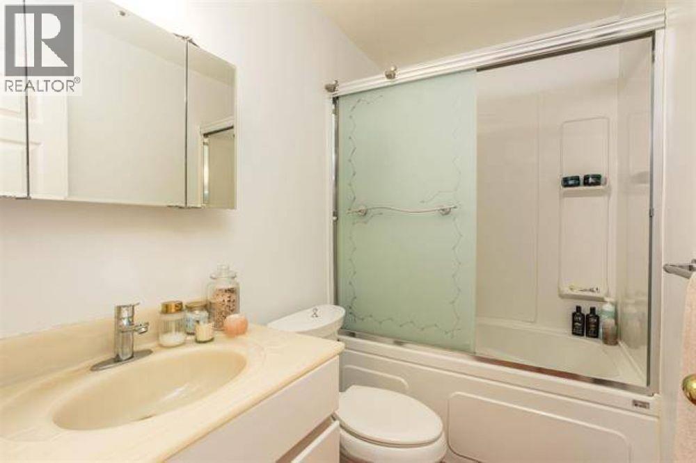 2945 W 12 Avenue, Vancouver, British Columbia  V6K 2R2 - Photo 6 - R3175848