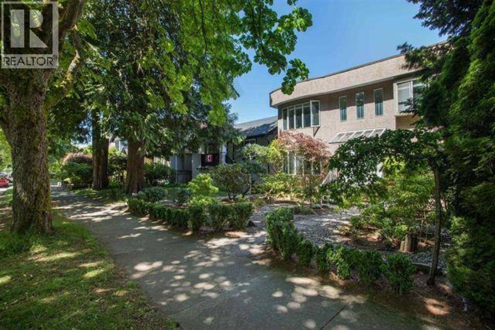 Upper-2945 W 12th Avenue, Vancouver, British Columbia  V6K 2R2 - Photo 17 - R3175865