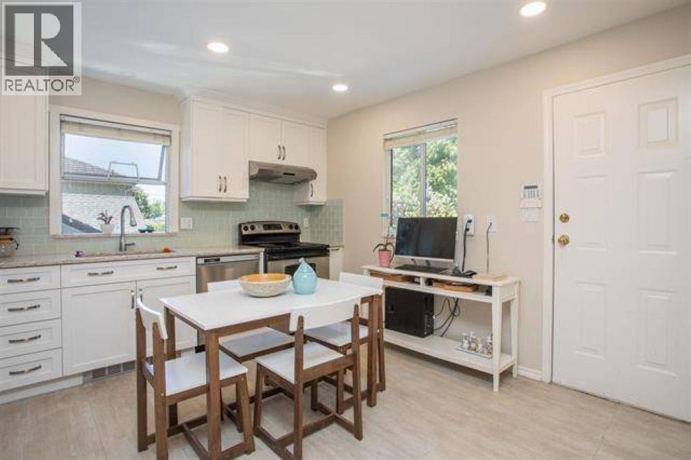 Upper-2945 W 12th Avenue, Vancouver, British Columbia  V6K 2R2 - Photo 5 - R3175865